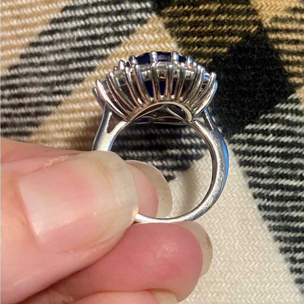 Princess Kate inspired ring 💙 - Picture 6 of 6